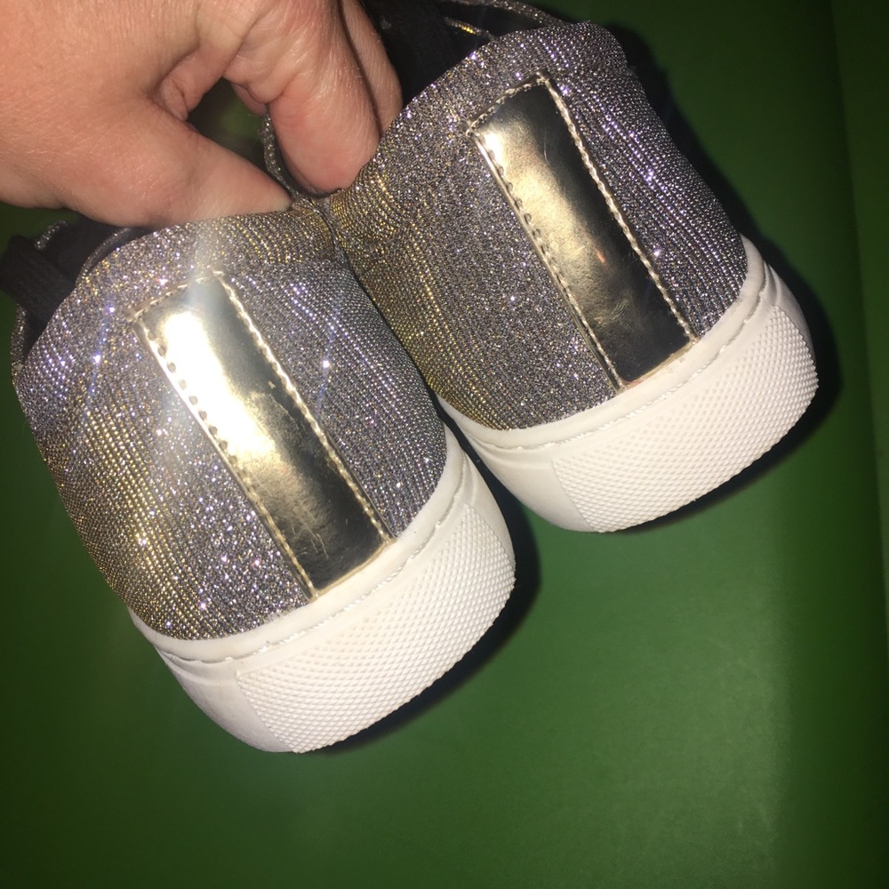 NEW Kenneth Cole Sparkle Sneakers - Picture 6 of 8